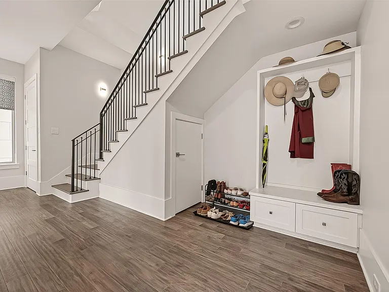 1810 Branard St #B — Photo 3