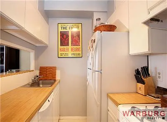 Sold by Warburg | media 7