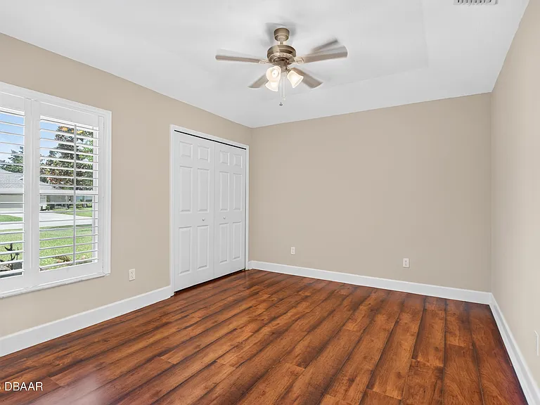 1223 Crown Pointe Ln — Photo 9