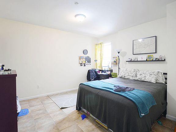 4th image of 23-33 31st Ave #1C