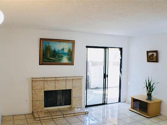 3rd image of 12828 Ramona Blvd #305