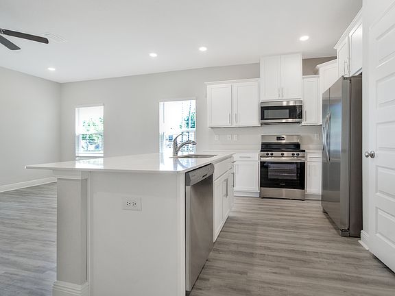4th image of 7104 Cedar Grove Way #7108