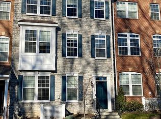 10614 Canfield St, Fairfax, VA 22030