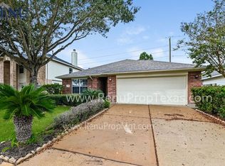 18806 S Wimbledon Dr, Katy, TX 77449