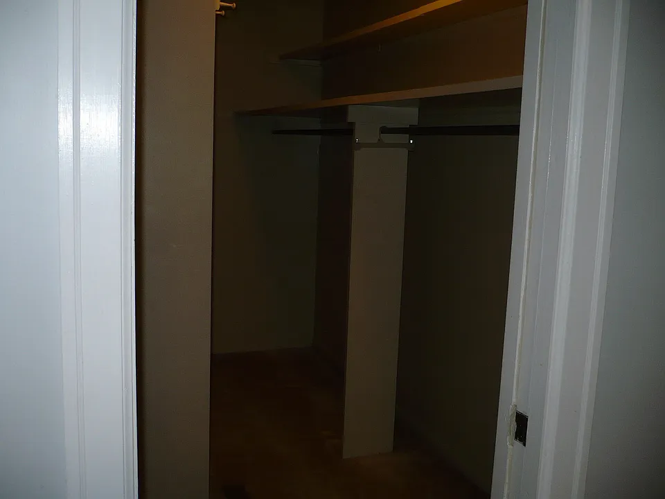 walk in closet