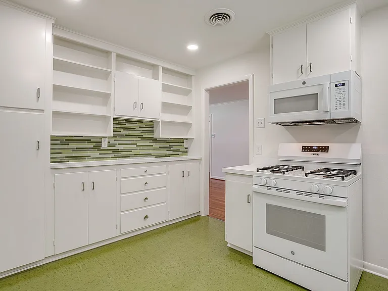 2920 Ryan Place Dr — Photo 5