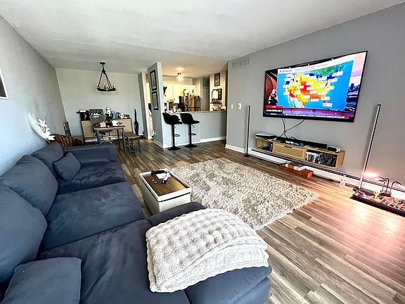 3rd image of 1912 Prairie Sq APT 309