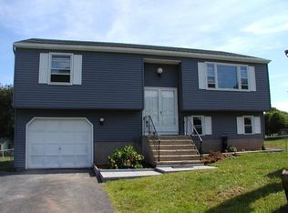 30 Garfield Rd, Rocky Hill, CT 06067
