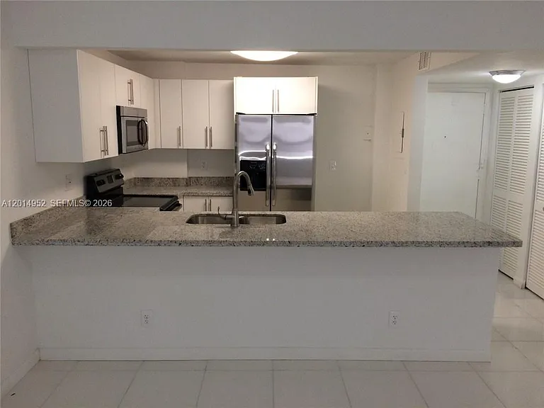 9143 SW 77th Ave #B107 — Photo 3