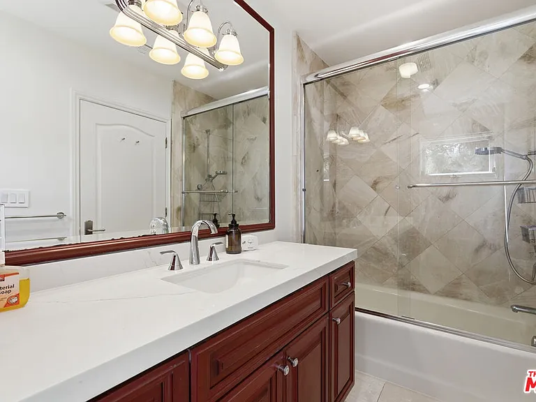999 Casiano Rd — Photo 27