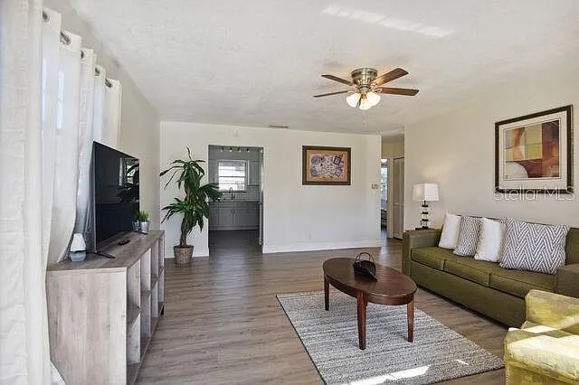 813 W Magnolia St — Photo 18