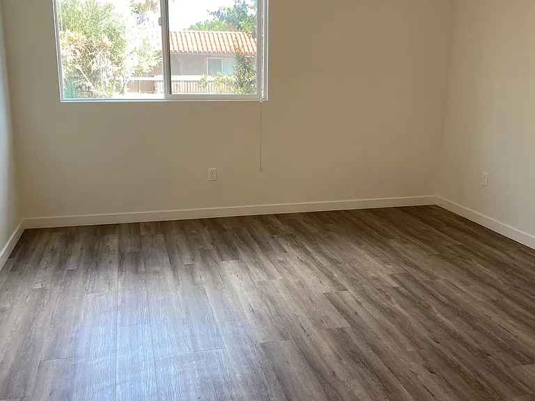 5327 Hermitage LLC — Photo 18