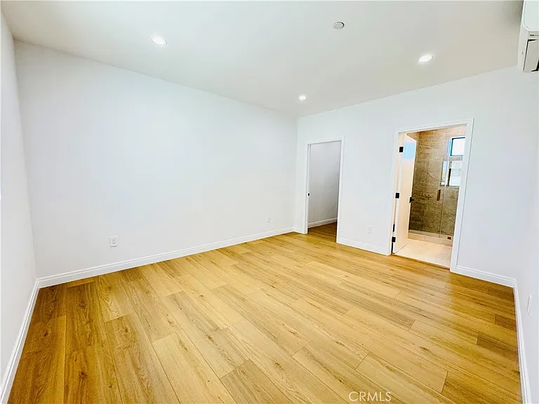 7744 1/2 Vassar Ave — Photo 22