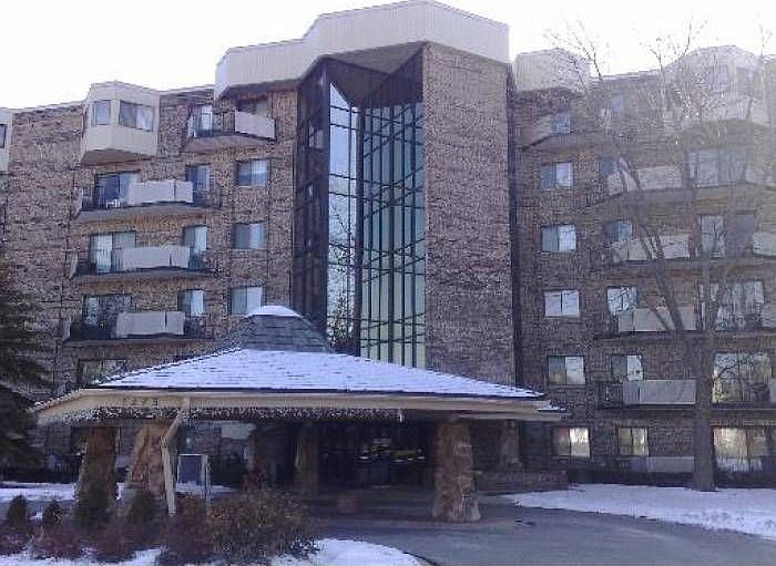1st image of 1275 Baldwin Ln Unit 305