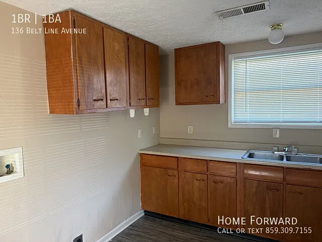 136 Belt Line Ave — Photo 7