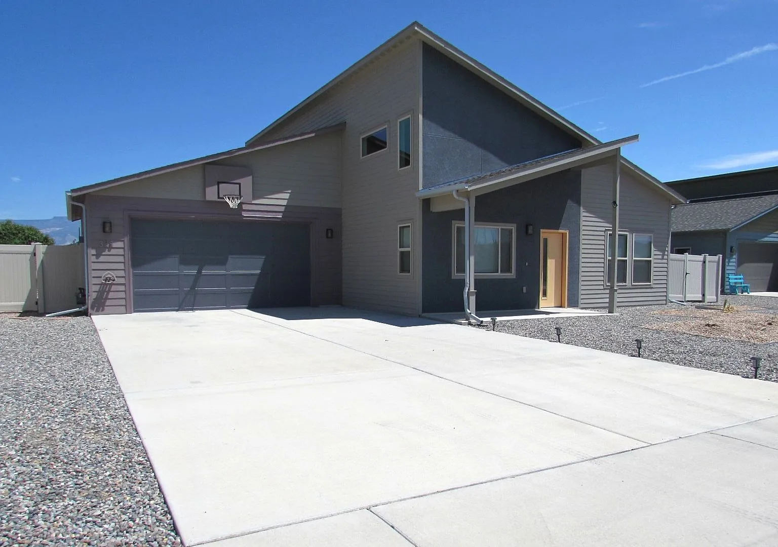 Move In Special: $300 Off The First Full Month Of Rent! — Photo 2