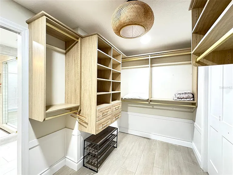 1004 SE 5th Ave — Photo 24