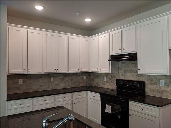 3rd image of 8433 Douglass Trl #85