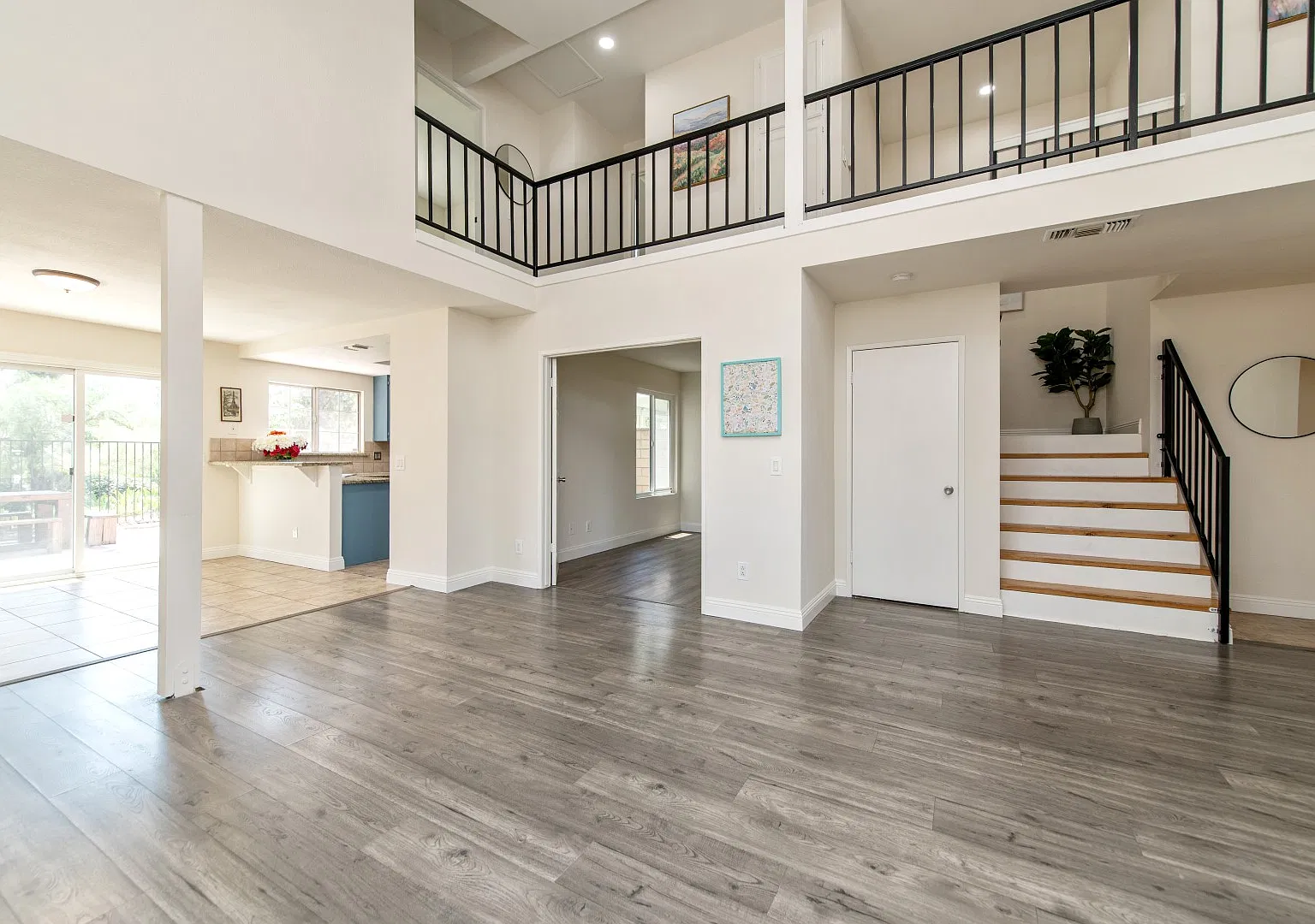 11157 Charleston St — Photo 3