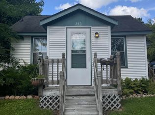 346 North St, Waupaca, WI 54981