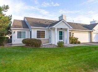 15203 Greenhaven Way, Burnsville, MN 55306