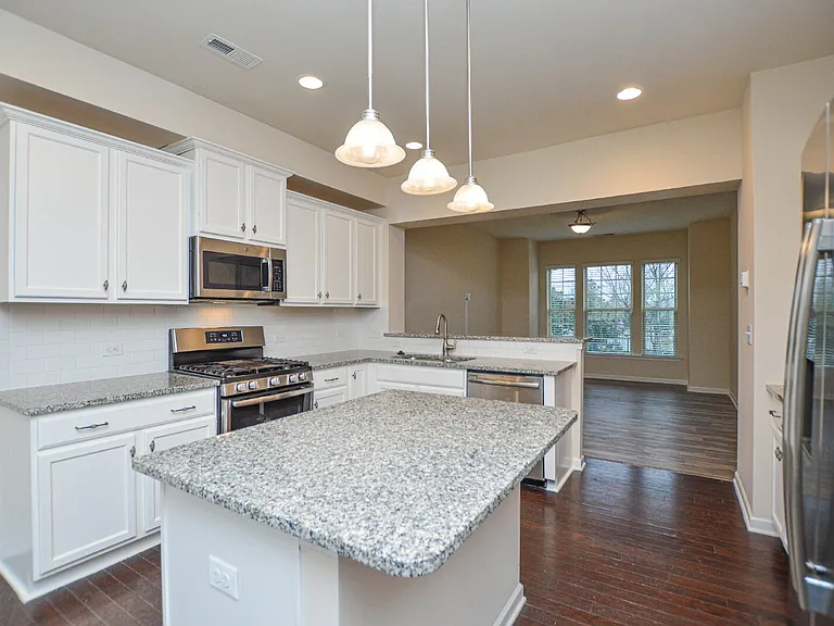 313 Annandale Dr — Photo 8