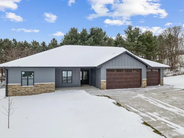 336 Heinig WAY, Holmen, WI 54636