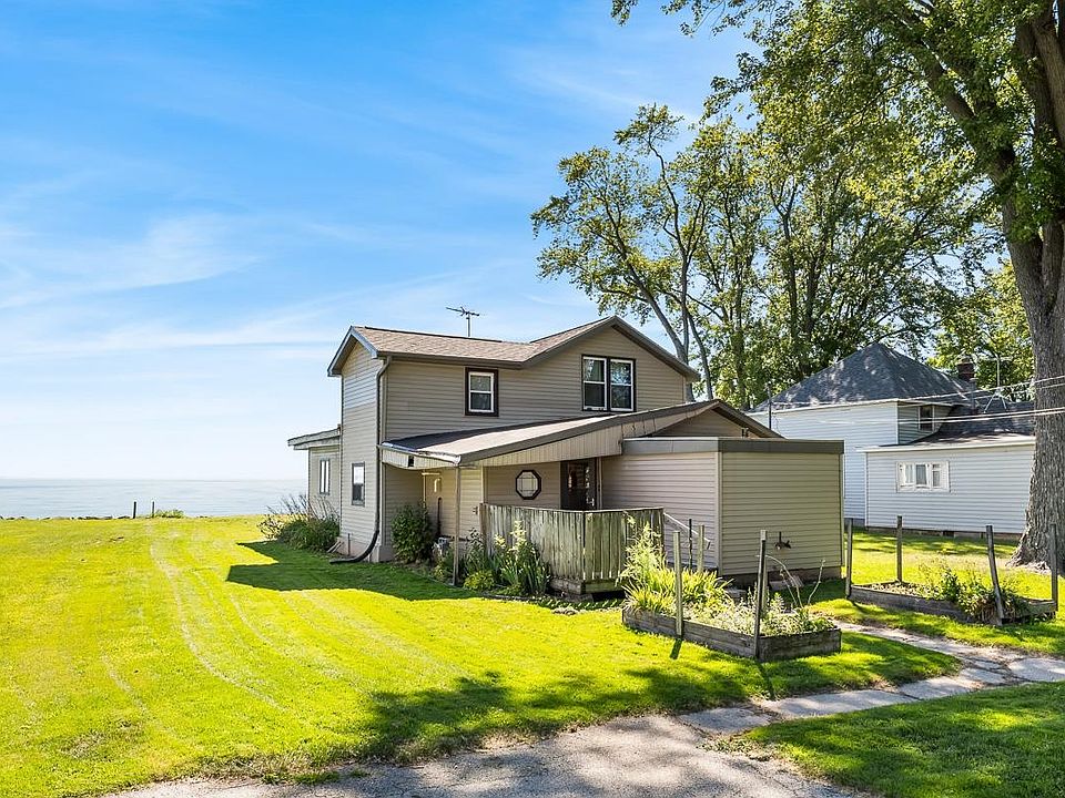 W7225 Firelane 2, Menasha, WI 54952 Zillow