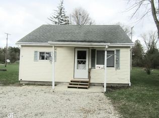 12 Clarence St, Yale, MI 48097