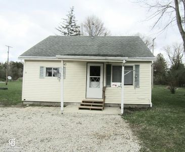 12 Clarence St, Yale, MI, 48097