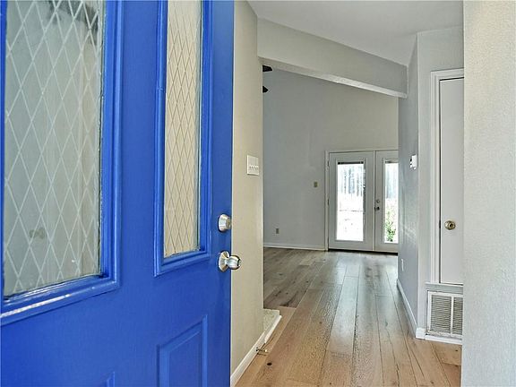 4th image of 2001 Parker Ln APT 129