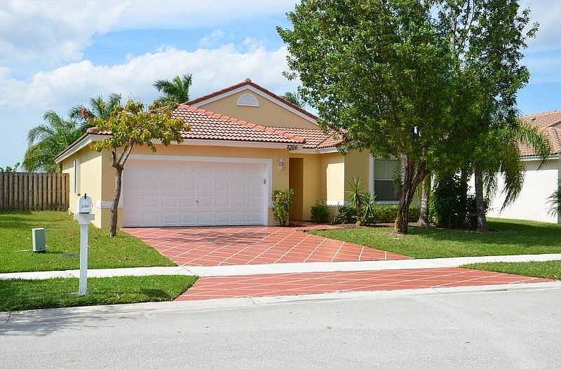 1st image of 2366 NW 184th Ter