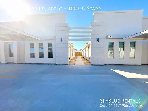1003 E Starr St #C Photo 1