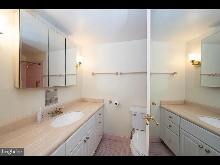 50 Belmont Ave #417 — Photo 16