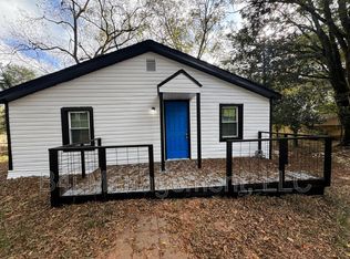 622 Frank Hall Jr St, West Point, GA 31833