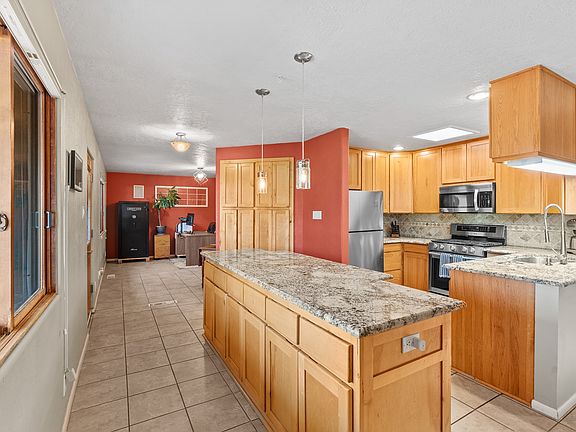 5th image of 49 La Paloma Dr