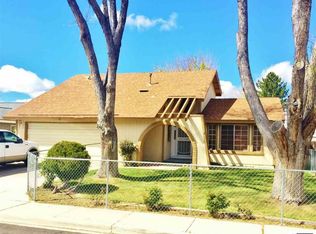 880 Glen Vista Dr, Sparks, NV 89434