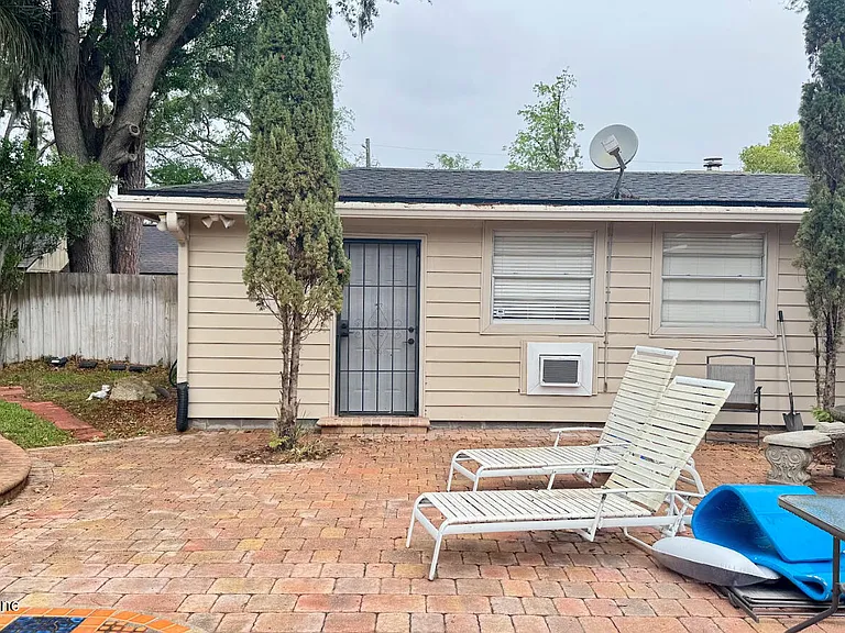 5557 Floral Ave — Photo 23