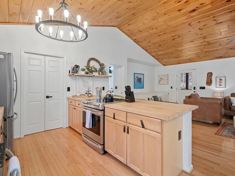 301 Buckskull Hollow Dr — Photo 19