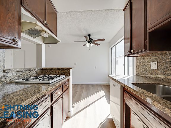 2nd image of 3648 Vinton Ave #5D