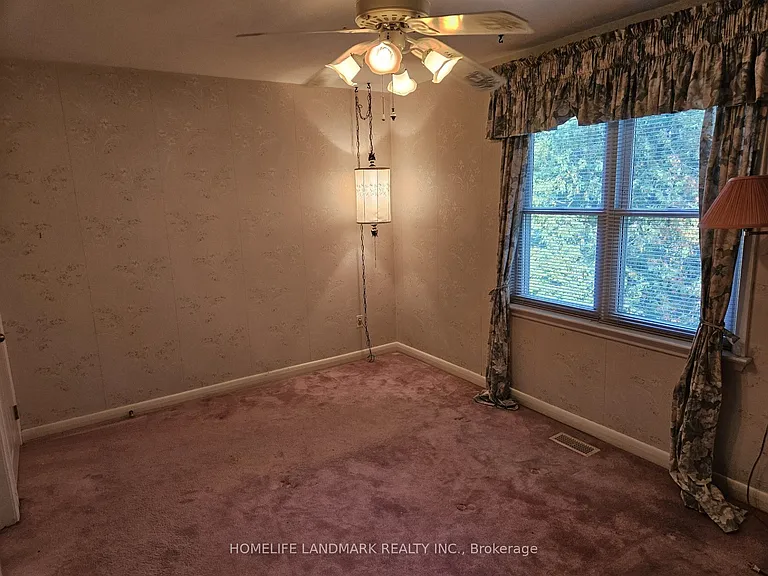 147 Fitzgibbon Ave #MAIN — Photo 20
