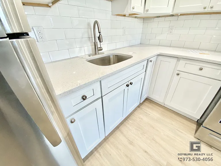 188 Lafayette St #302 — Photo 3