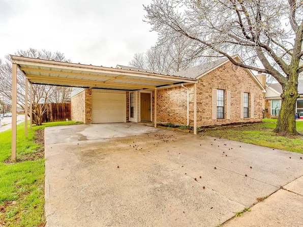 6717 Dandelion Dr, Fort Worth, TX 76137