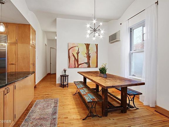 5th image of 36 E 10th St APT 7W