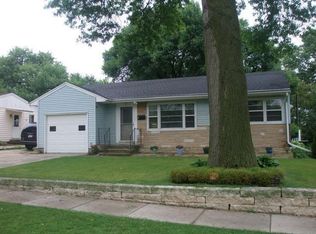 406 E South St, Marshalltown, IA 50158