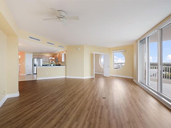 3rd image of 1771 Ringling Blvd Unit 1004
