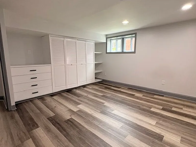 9714 Admiralty Dr — Photo 37