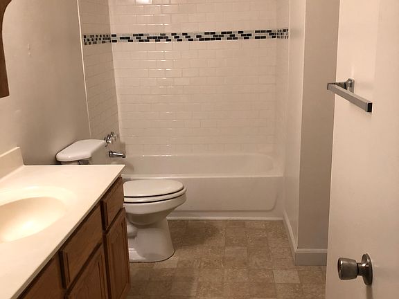 5th image of 12429 Pinecrest Ln
