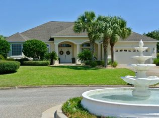 1944 Rue La Fontaine, Navarre, FL 32566