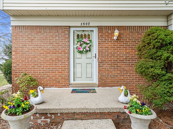 4th image of 3507 Helen Ave